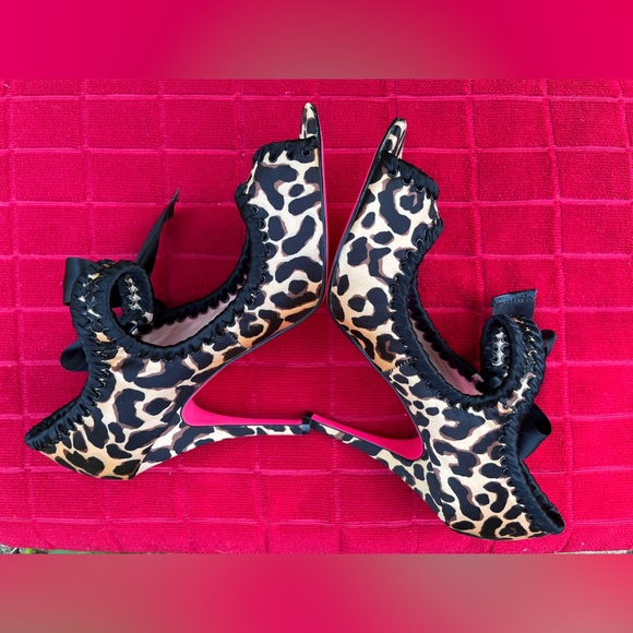 Betsey Johnson Calandra Leopard Print Ribbon Tie High Heel Sandals Size 8.5 NWOB - Picture 3 of 7
